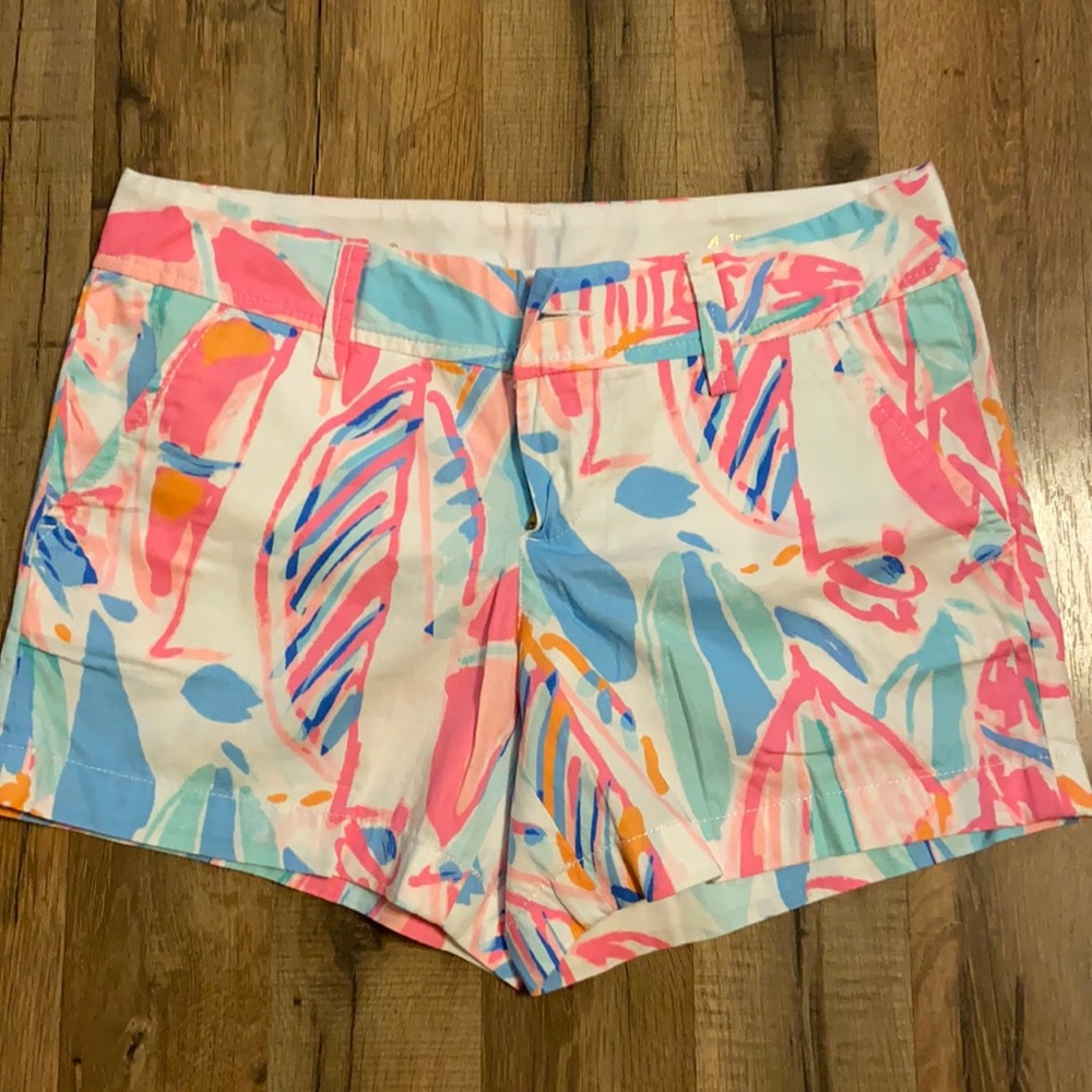 Lilly Pulitzer Callahan shorts size 4